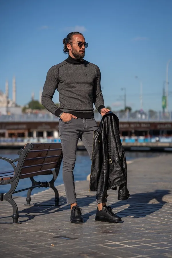 Black Slim Fit Turtleneck Sweater for Men | GentWith.com