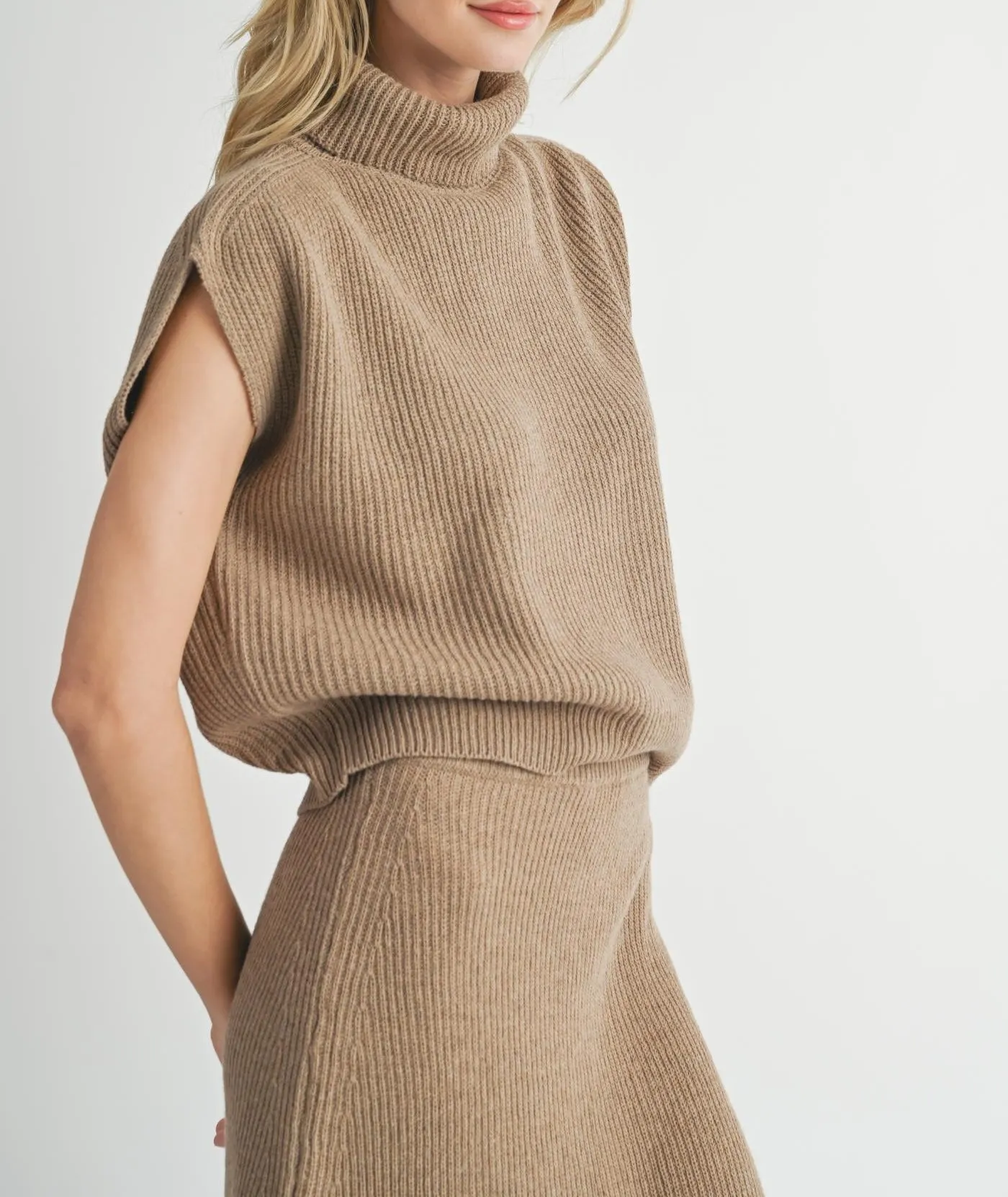 Crosby Ribbed Turtleneck Vest | Dark Taupe