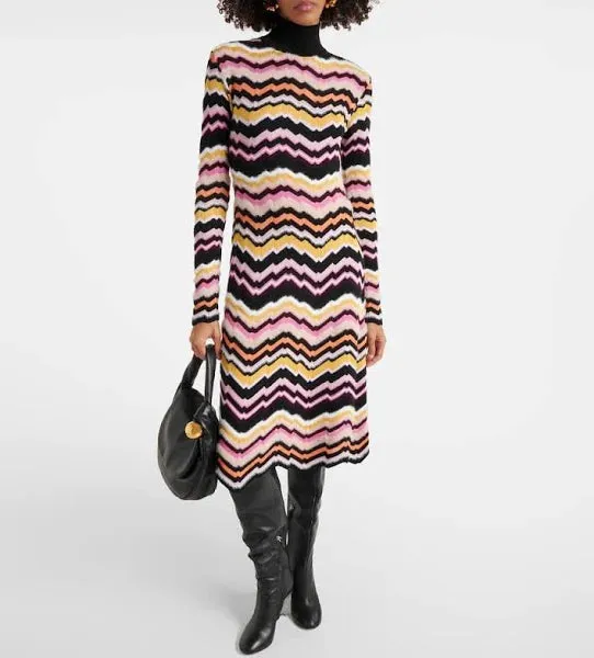 DS24WG24 Turtleneck dress with greek zigzag motif