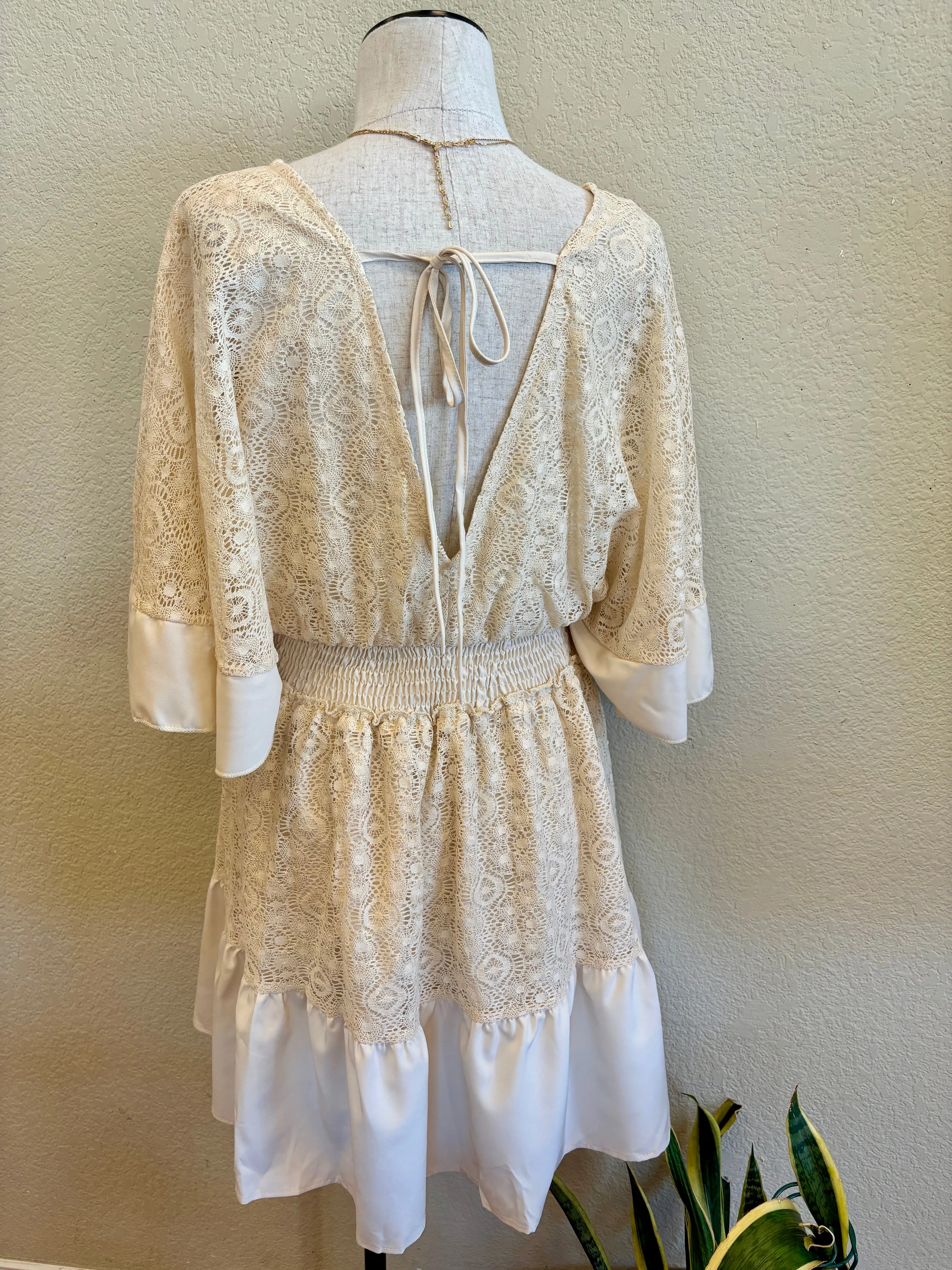 FINLEY LACE MINI DRESS