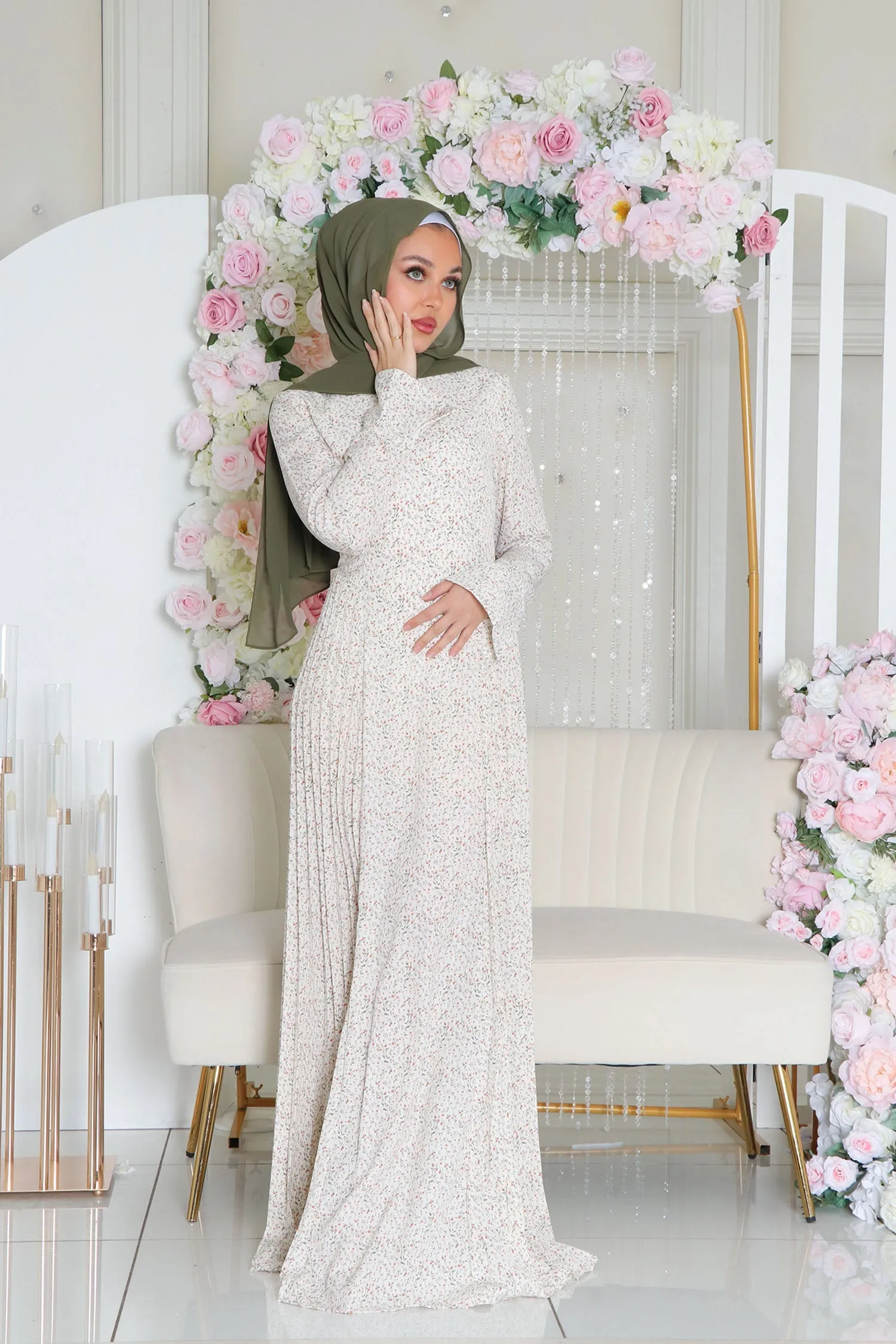 Kelsi Floral Pleat Dress- Cream