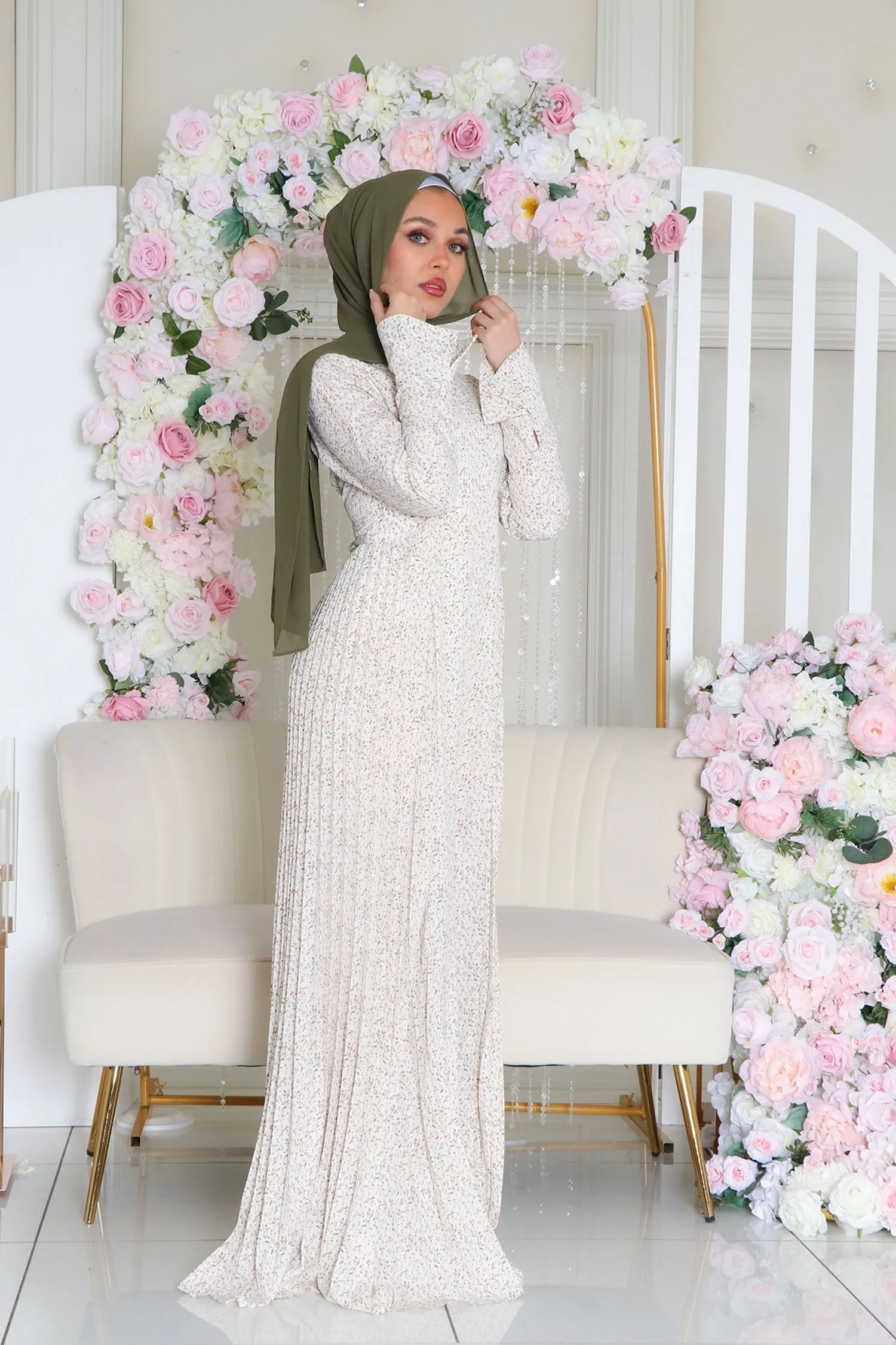 Kelsi Floral Pleat Dress- Cream