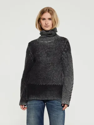 Knitwear in Anthracite Grey