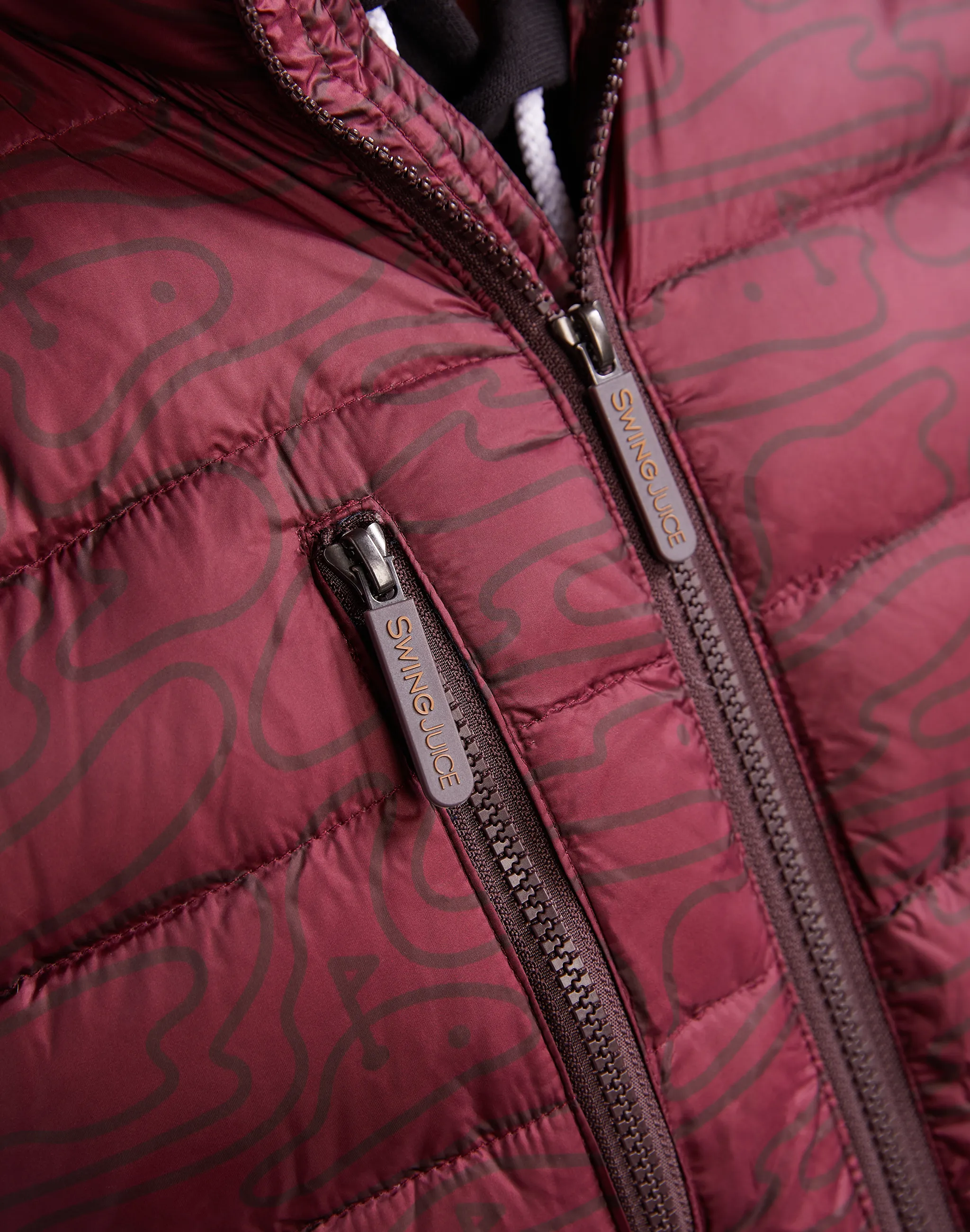 SwingJuice Golf Rhythmic Lines Men's Packable Puffer Vest